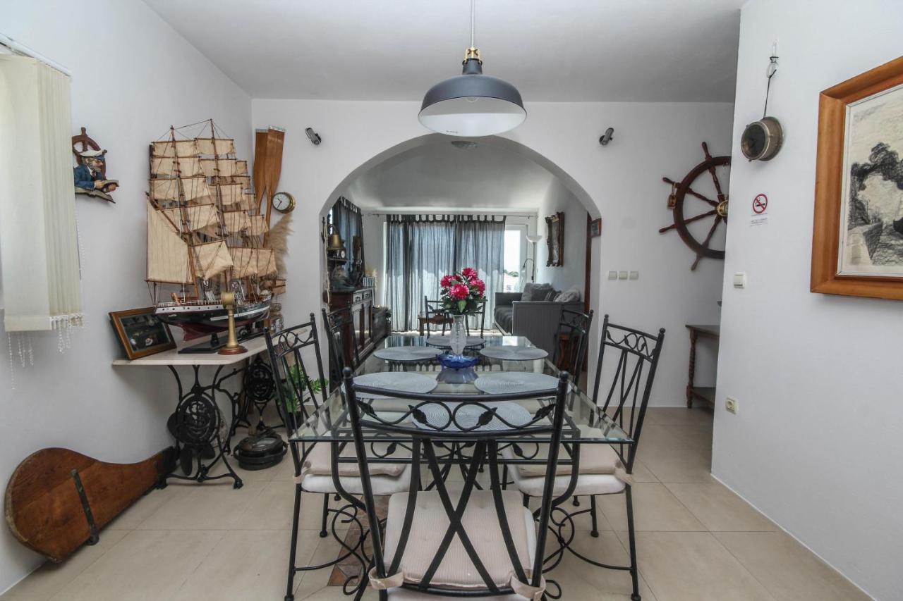 Lola'S Apartments Tribalj Екстериор снимка
