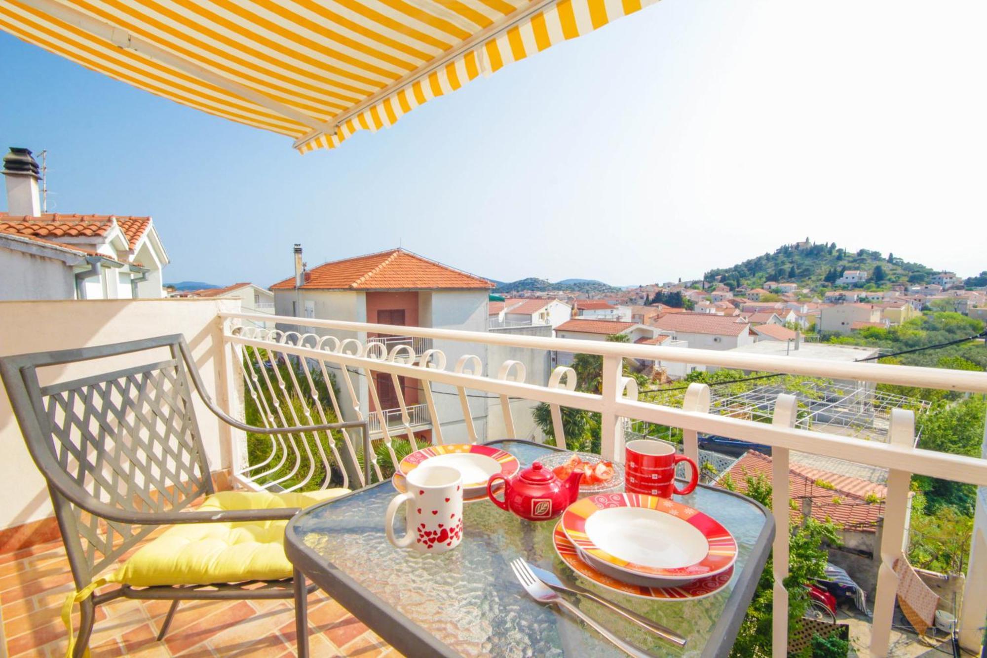 Lola'S Apartments Tribalj Екстериор снимка