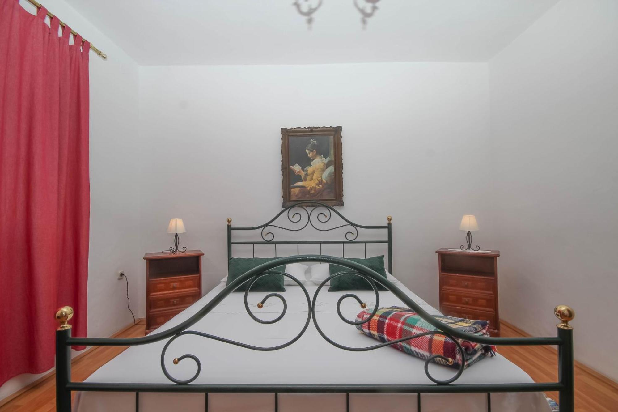 Lola'S Apartments Tribalj Стая снимка