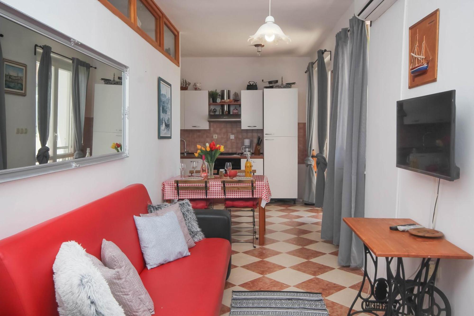 Lola'S Apartments Tribalj Стая снимка