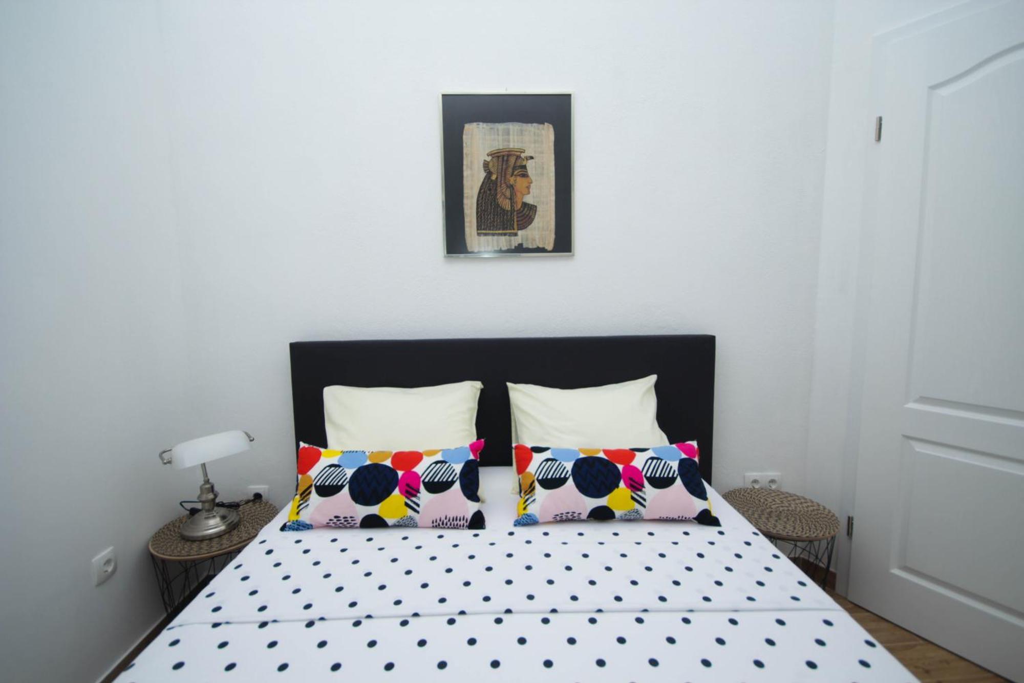 Lola'S Apartments Tribalj Стая снимка