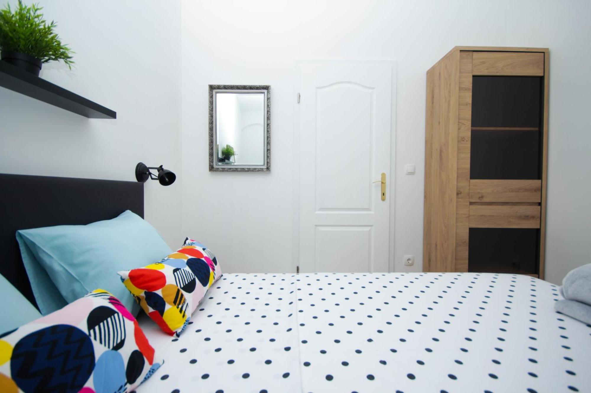 Lola'S Apartments Tribalj Екстериор снимка