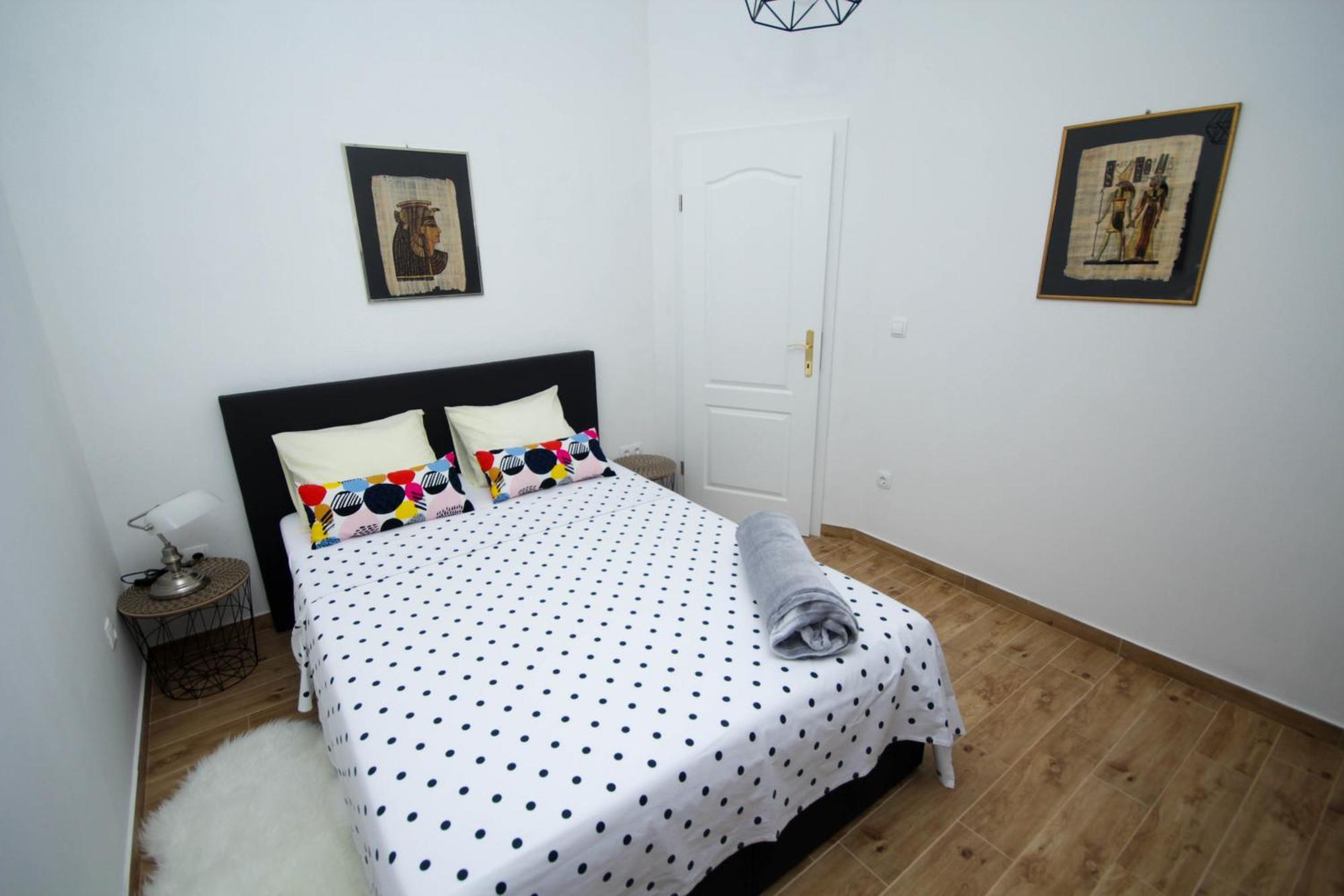 Lola'S Apartments Tribalj Екстериор снимка