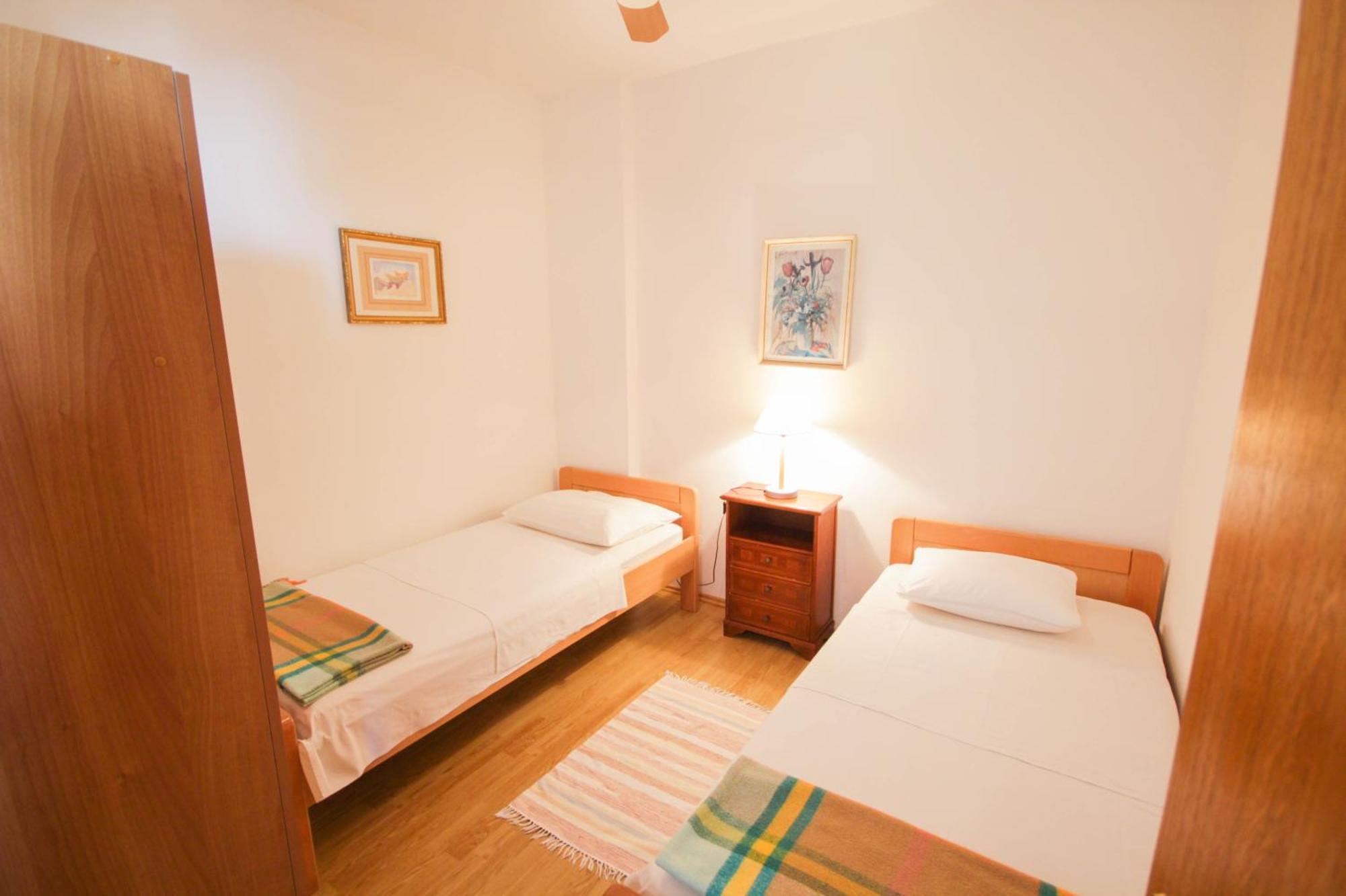 Lola'S Apartments Tribalj Стая снимка